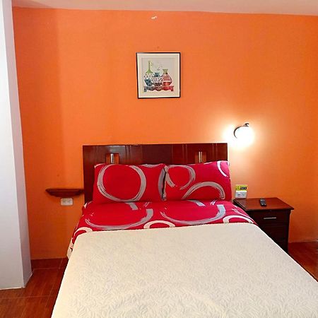 Hostal Mariscal Sucre Tababela Exterior photo
