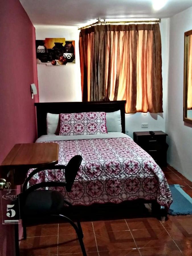 Hostal Mariscal Sucre Tababela Exterior photo