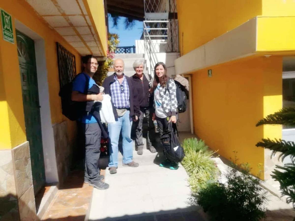 Hostal Mariscal Sucre Tababela Exterior photo